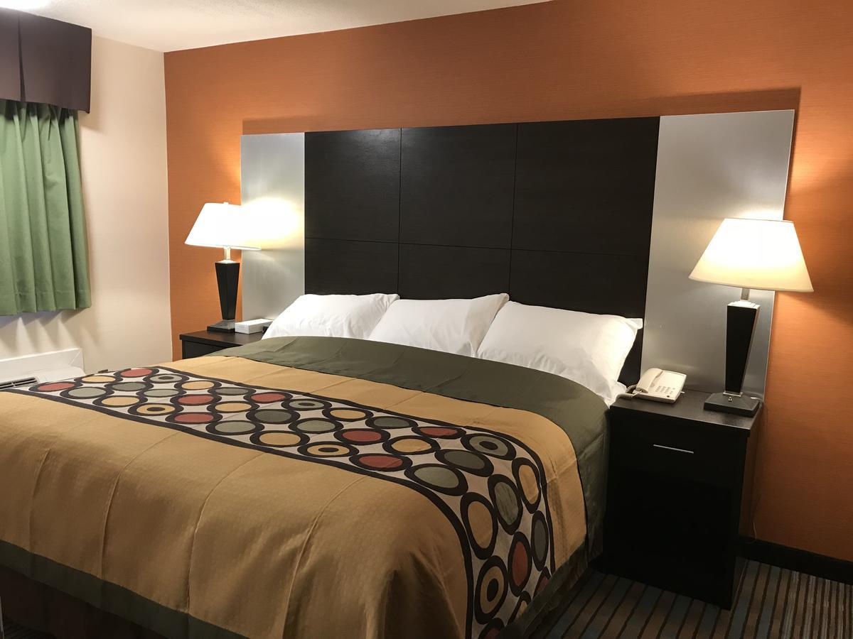 Bay Hill Inns & Suites Neepawa Buitenkant foto