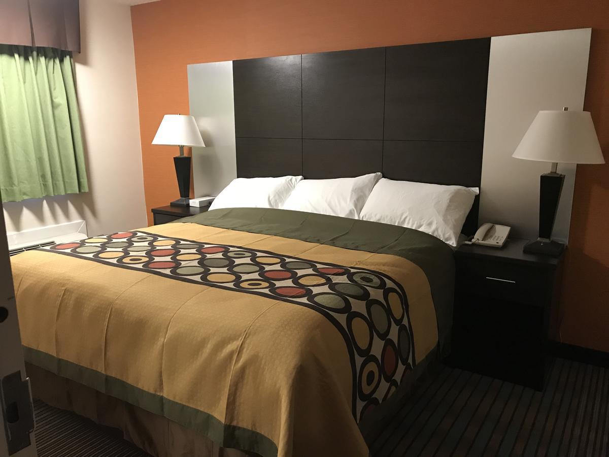 Bay Hill Inns & Suites Neepawa Buitenkant foto