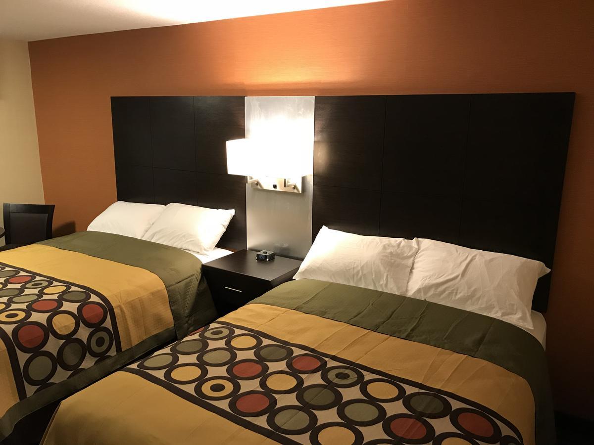 Bay Hill Inns & Suites Neepawa Buitenkant foto