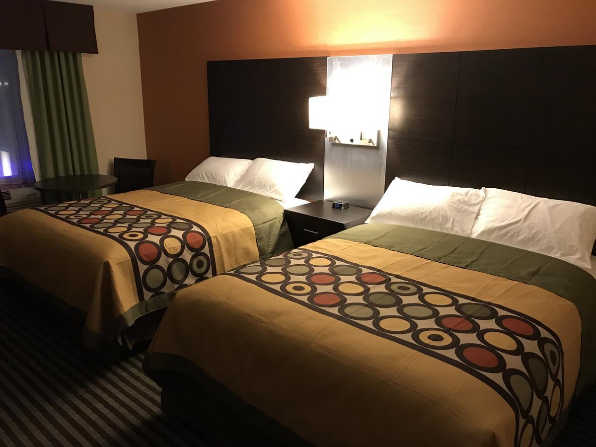 Bay Hill Inns & Suites Neepawa Buitenkant foto