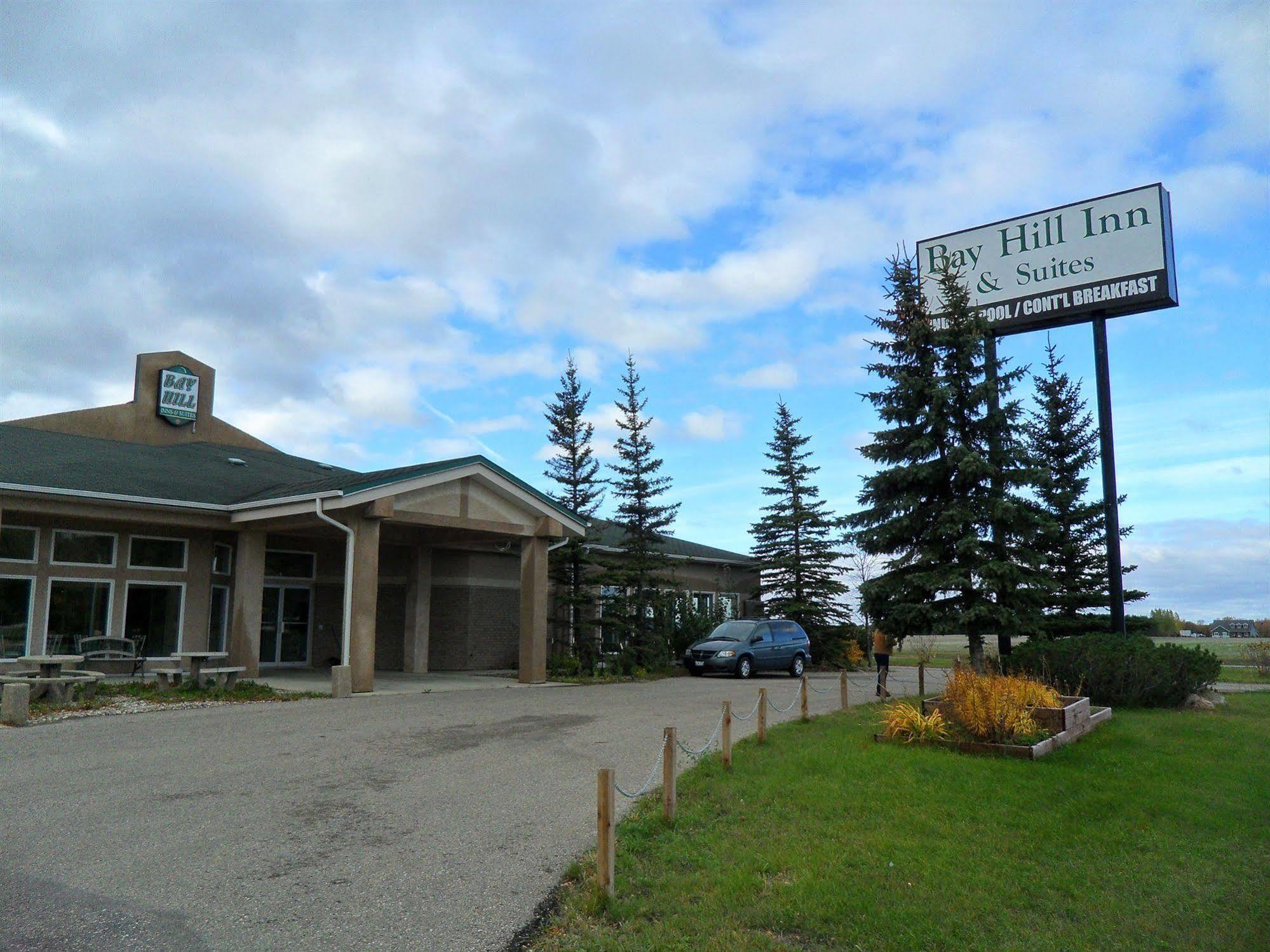 Bay Hill Inns & Suites Neepawa Buitenkant foto
