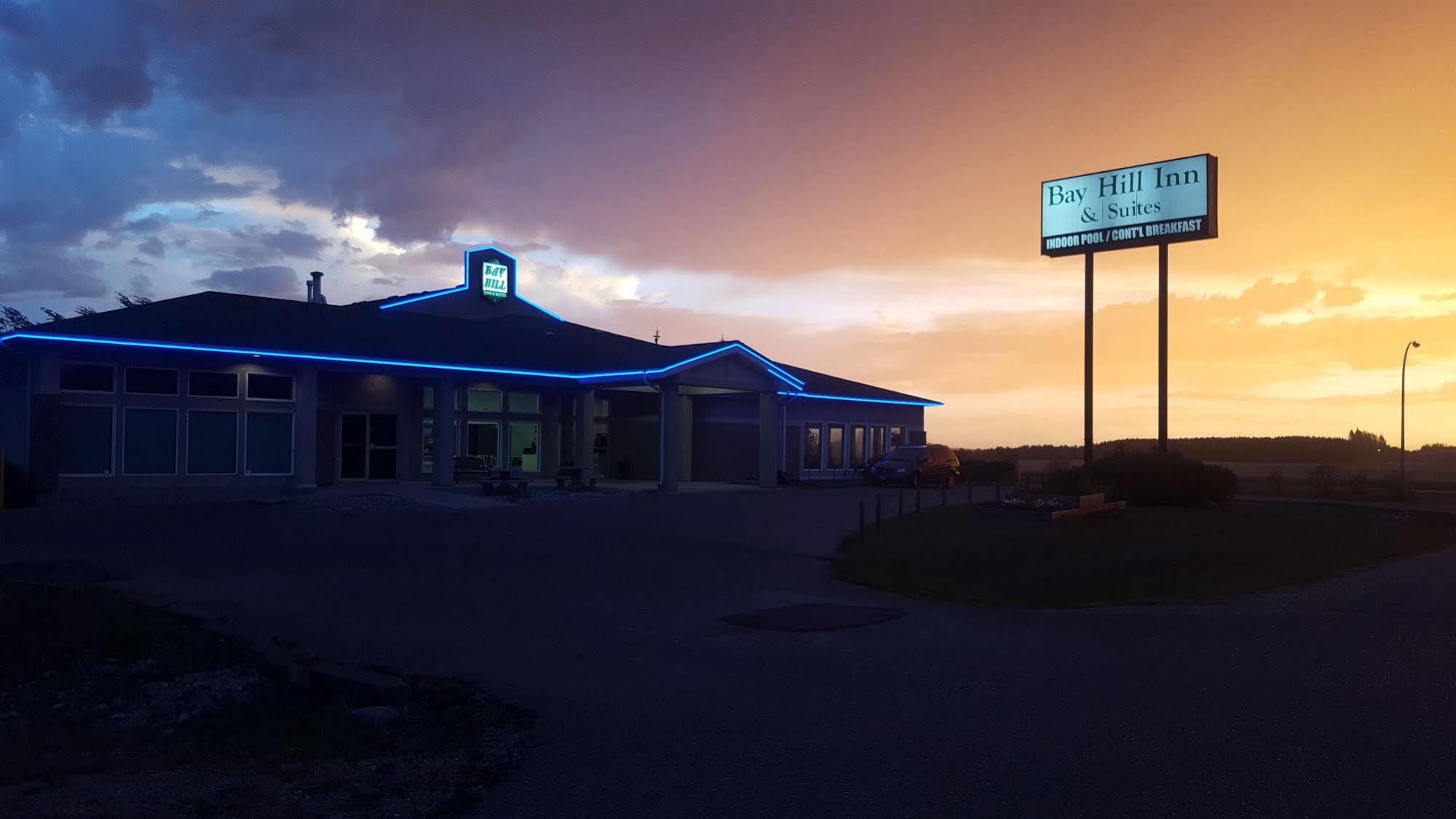 Bay Hill Inns & Suites Neepawa Buitenkant foto