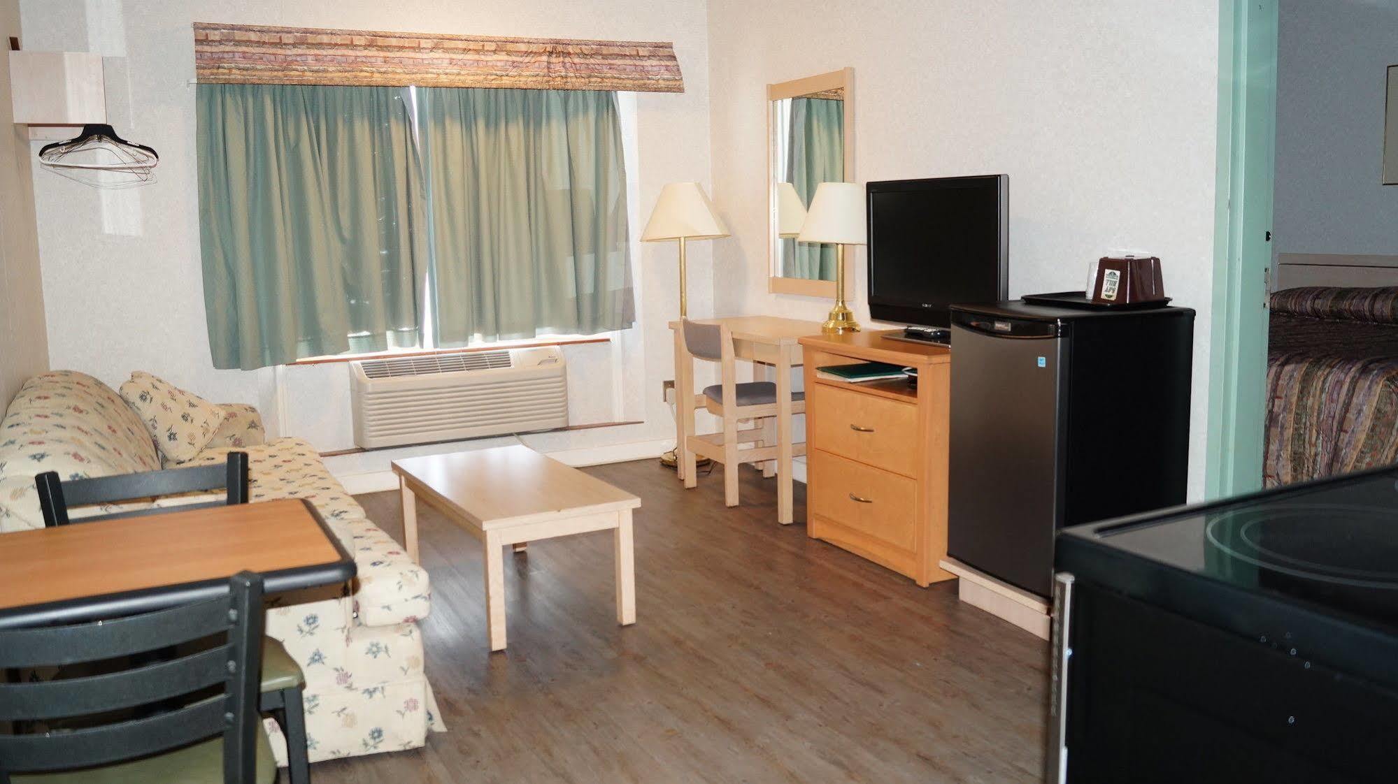 Bay Hill Inns & Suites Neepawa Buitenkant foto