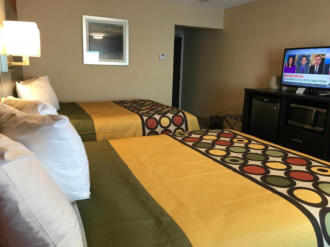 Bay Hill Inns & Suites Neepawa Buitenkant foto
