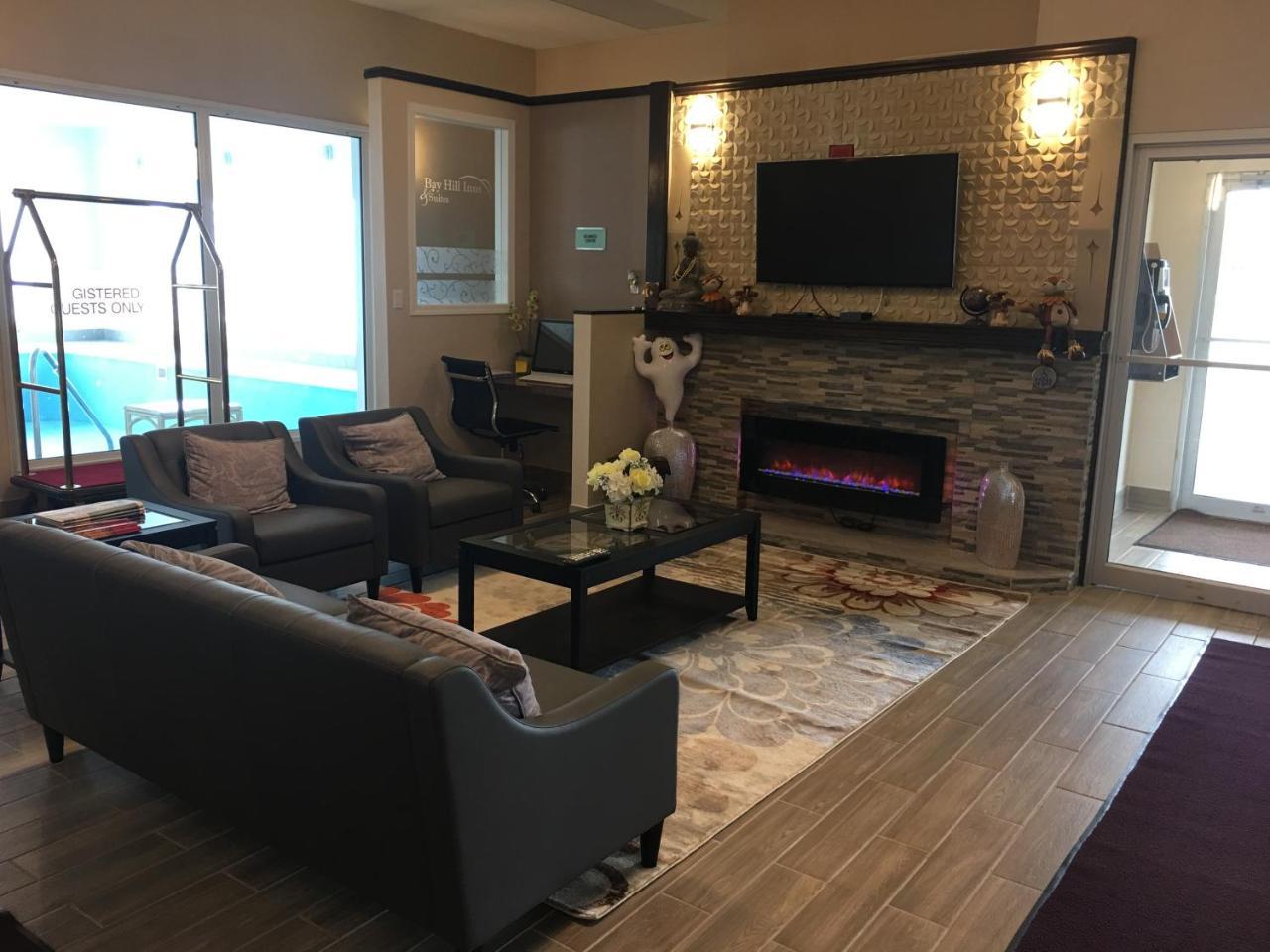 Bay Hill Inns & Suites Neepawa Buitenkant foto