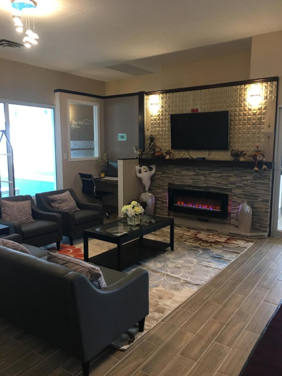 Bay Hill Inns & Suites Neepawa Buitenkant foto