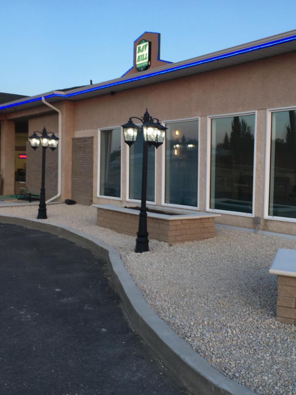 Bay Hill Inns & Suites Neepawa Buitenkant foto